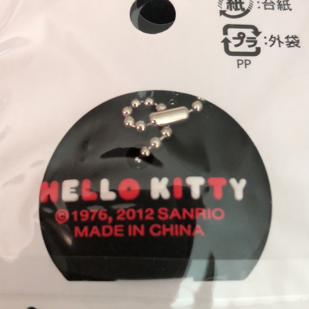 Hello Kitty Key Cap - Picture 4 of 5